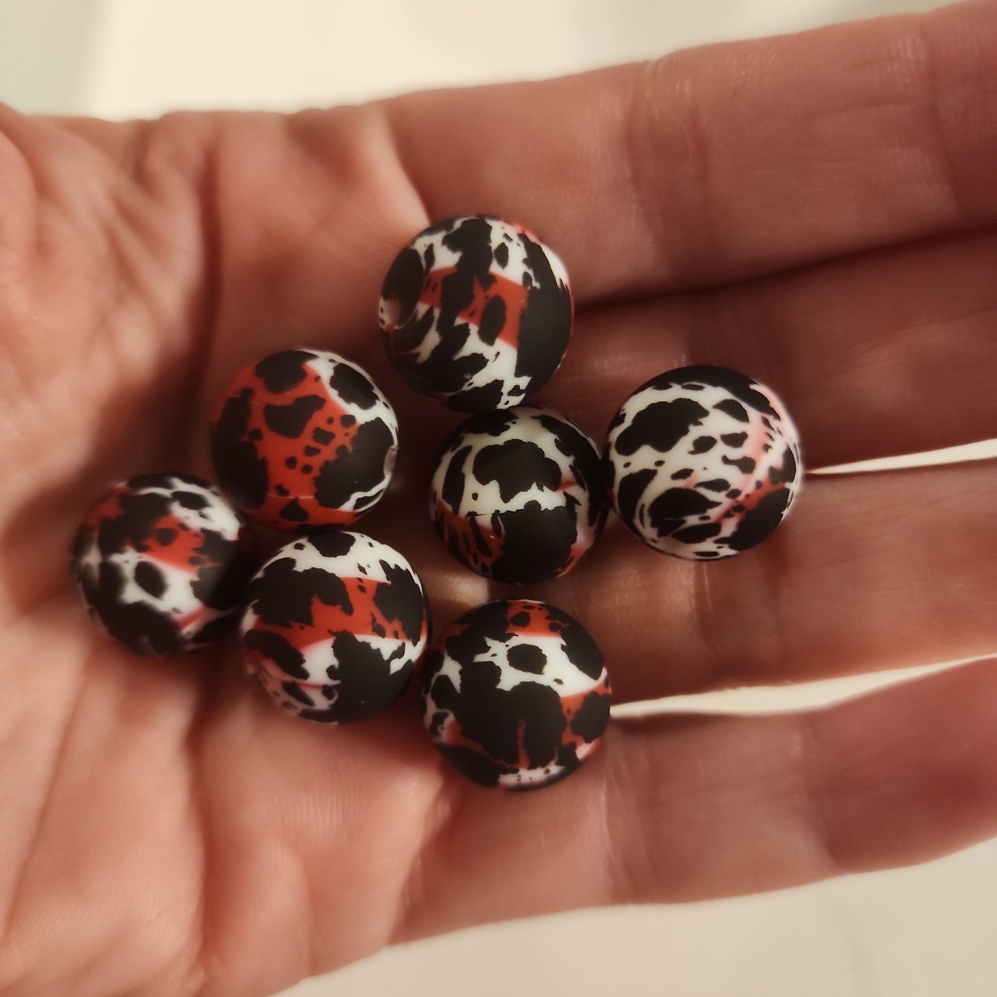 Custom exclusive silicone print beads Christmas cowhide