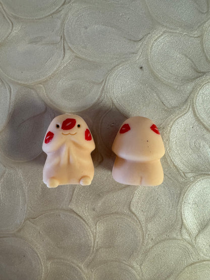 MINI All Night Kiss Peach Richard Son Copyrighted Silicone Focal