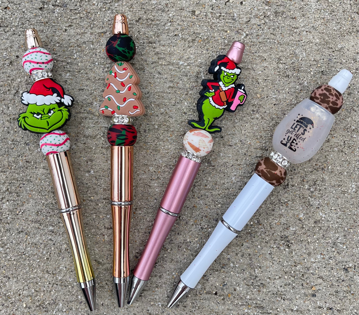 Christmas pen with focal