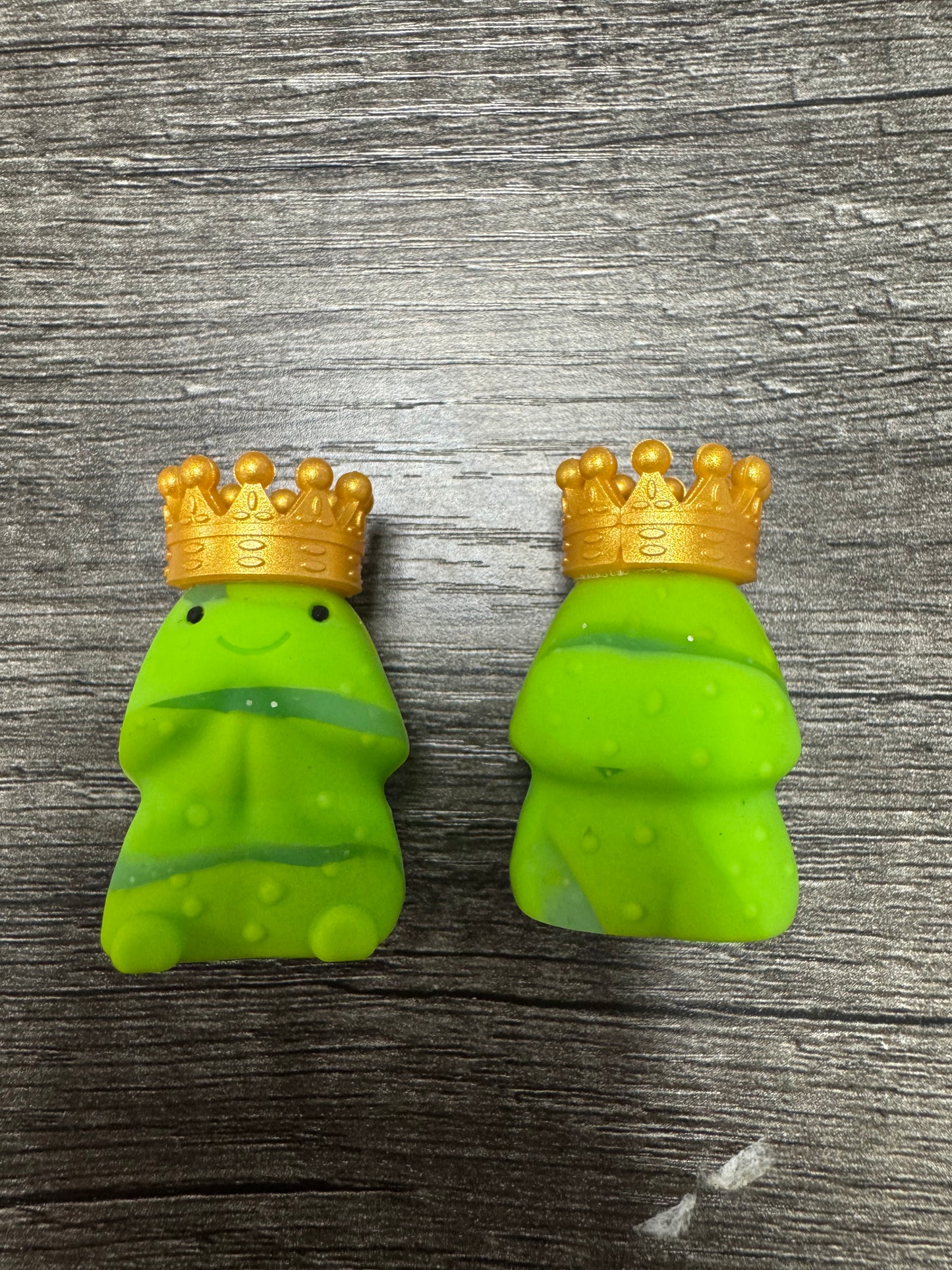 Kevin Crown Dickle Swirl  Richard Copyrighted Exclusive Focal