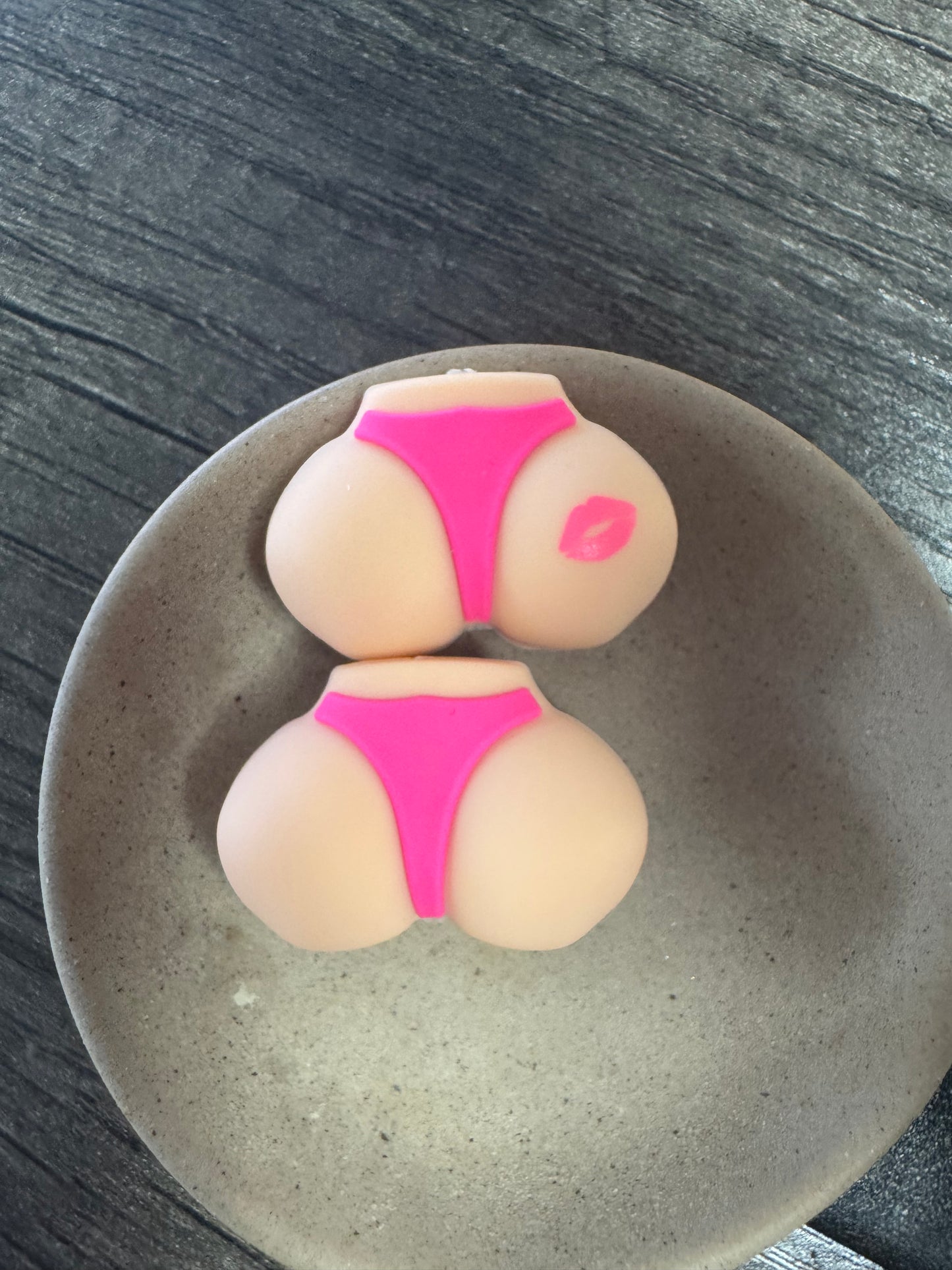 Peach Butt with Pink Kiss “Kiss my Ass” Custom Exclusive Silicone Focal