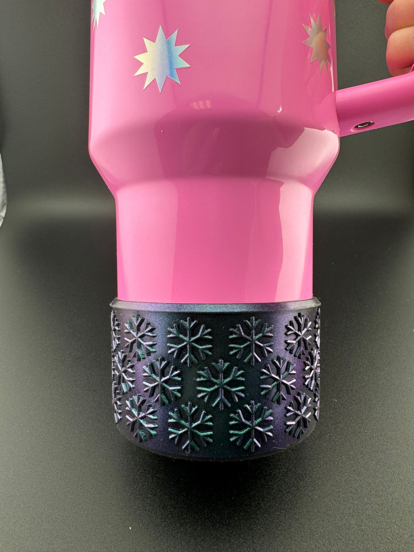 Silicone boot for stanley tumblers oil slick snowflake