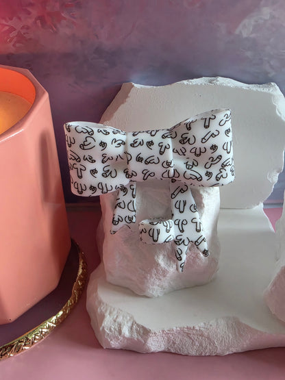 Printed ©️ copyrighted Richard Silicone Bow Focal * Silicone Bow for Pens, Keychains & Straw Toppers All new Designs