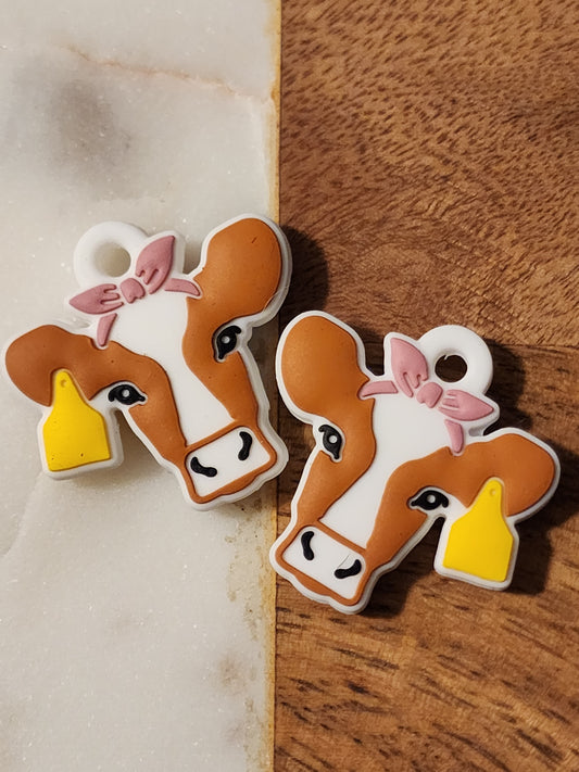 Izzi cow silicone keychains